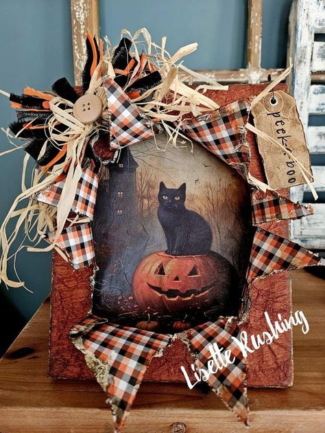 Halloween Busted Canvas Ideas, Busted Canvas Crafts Halloween, Fall Busted Canvas Ideas, Halloween Busted Canvas, Busted Canvas Ideas, Busted Canvas Crafts Diy, Busted Canvas Crafts, Exploding Canvas, Canvas Decoupage