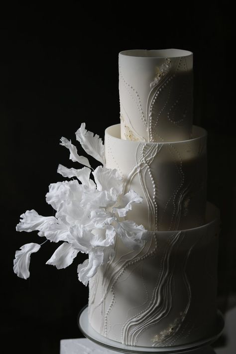 GALLERY — Bespoke, Luxury Wedding Cakes in Oxfordshire, The Cotswolds, Gloucestershire, Worcestershire Luxurious Reception, Luxury Wedding Cake Design, Contemporary Wedding Cakes, Extravagant Wedding Cakes, Reception Cake, Tulip Wedding, Wafer Paper Flowers, Cake Models, Beautiful Cake Designs