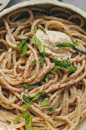 Vegan Sumac and Ricotta Bucatini – healthienut – Easy to follow plant-forward recipes Vegan Pesto Pasta Salad, Vegan Pesto Pasta, Tofu Ricotta, Vegan Dinner Recipes Easy, Pesto Pasta Salad, Ricotta Pasta, Vegan Pesto, Vegan Pasta Recipes, Easy Vegan Dinner