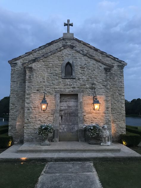 Private Chapel, Stone Chapel, Chur, Sacred Architecture, Country Church, Old Stone, Chapel Wedding, 15th Century, Sacred Space