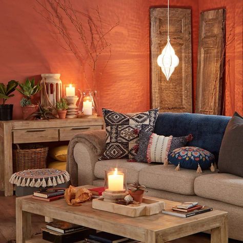 Orange Lounge Room, Burnt Orange Lounge Decor, Rustic Orange Living Room, Tangerine Bedroom, Burnt Orange Lounge, Burnt Orange Walls, Burnt Orange Rooms, Burnt Orange Living Room Decor, Arabic Room