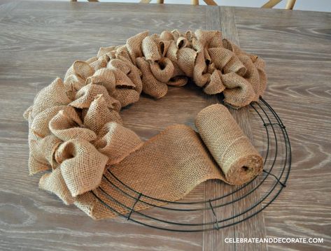 Unusual Wreaths, Diy Burlap Wreath Tutorial, Diy Burlap Wreath, Easy Burlap Wreath, Easiest Burlap, Easy Wreath, Burlap Wreath Tutorial, Burlap Wreath Diy, Senior Center