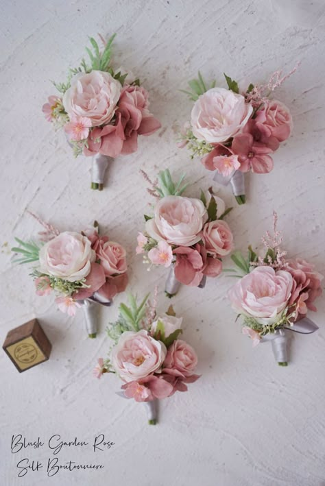 Pink Peony Boutonniere, Pink Boutineer Ideas, Pink Boutineer, Peony Buttonhole, Pink Boutonniere Wedding, Blush Pink Corsage, Entourage Flowers, Peony Boutonniere, Pink Groomsmen