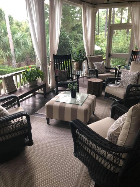 Porch To Sunroom Conversion, Screened Porch Ideas, Camper Deck, Cozy Outdoor Spaces, Porch To Sunroom, Small Screened Porch, Lanai Room, Screened Deck, Sunroom Makeover