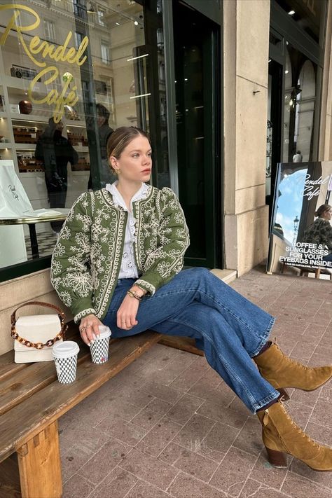 Sezane Boots Outfit, Khaki Shoes Outfit, Sezane Aesthetic, Sezane Winter, Embroidered Jacket Outfit, Sezane Style, Sezane Summer, Embroided Jacket, Sezane Clothing