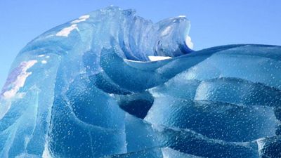 Frozen waves of Antarctica -- they are in fact glaciers that have partially melted then refroze Frozen Waves, Batman Villain, Amazing Landscapes, Amazing Nature Photos, Snow And Ice, Crystal Blue, Air Bubbles, Album Art, Amazing Nature