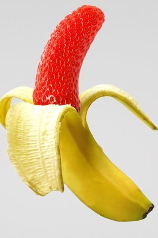 Strawberry banana Banana Meme, Bizarre Foods, Photo Elements, Food Art Photography, Funny Fruit, Food Aesthetics, Fruit Picture, Fake Fruit, Banana Art