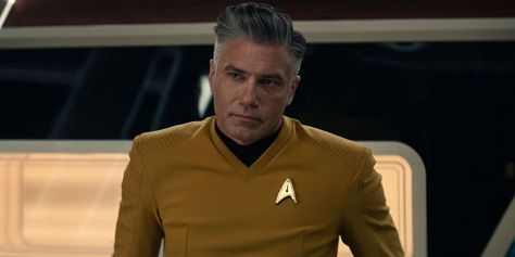 Christopher Pike Strange New Worlds, Captain Pike, Christopher Pike, Jeffrey Hunter, Star Trek Strange New Worlds, Starfleet Academy, Anson Mount, Strange New Worlds, Rebecca Romijn