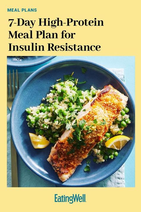 If you have insulin resistance, this weeklong low carb high-protein meal plan created by a dietitian aims to improve blood sugar levels with low carb breakfasts, lunches, and dinners #mealplan#mealprep#healthymealplans#mealplanning#mealplanideas#healthyrecipes Insulin Resistance Belly, Reverse Insulin Resistance Diet Plan, Low Insulin Recipes, Insuline Resistance Recipes, Insulin Resistance Breakfast Ideas, Insulin Resistant Diet, Low Sugar Lunches, Insulin Resistance Diet Food Lists, Low Carb Breakfasts