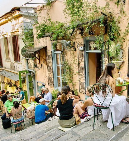 Athens Cafe, Mediterranean Cafe, Greek Cafe, Cosy Cafe, Greek Vacation, Cozy Coffee Shop, Greece Islands, Travel Bugs, Athens Greece