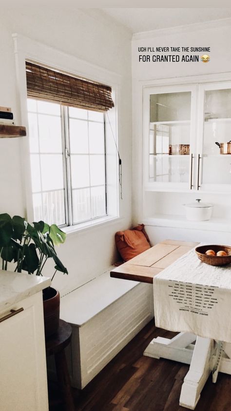 Kristin Johns' home is beautiful!! This breakfast nook is everything Kristen Johns, Built In China Hutch, Kitchen Nook Table, Kristin Johns, Michigan Cottage, Drawing Room Decor, China Hutch, Welcome To My House, Future Kitchen