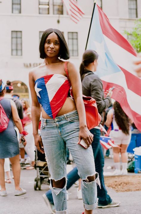 Every outfit at the Puerto Rican Day Parade was a love letter to the island | The FADER Puerto Rico Outfits, Puerto Rico Clothing, Puerto Rican Festival, Puerto Rican Parade, Puerto Rican Day Parade, Caribbean Dress, Parade Outfit, Puerto Rican Culture, Celebrity Style Inspiration