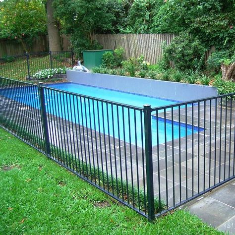 Pool Fence Ideas, Fence Around Pool, Garden Barrier, Pool Fences, Vinyl Privacy Fence, Pool Gate, Pool Fencing, Pool Shed, Deck Pool