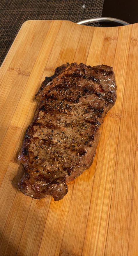 Steak Snapchat Story, Story Snapchat, Savory Food, Snapchat Story, Be Gentle, Aesthetic Pastel Wallpaper, Instagram Food, Food Snapchat, Foods To Eat