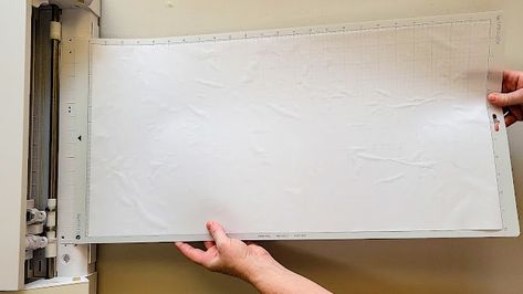 How to Cut a Freezer Paper Stencil with Silhouette Cameo Make A Stencil, Freezer Paper Stenciling, Silhouette Cameo 4, Silhouette School, How To Make Stencils, Stencil Material, Large Stencils, Freezer Paper, Silhouette Stencil