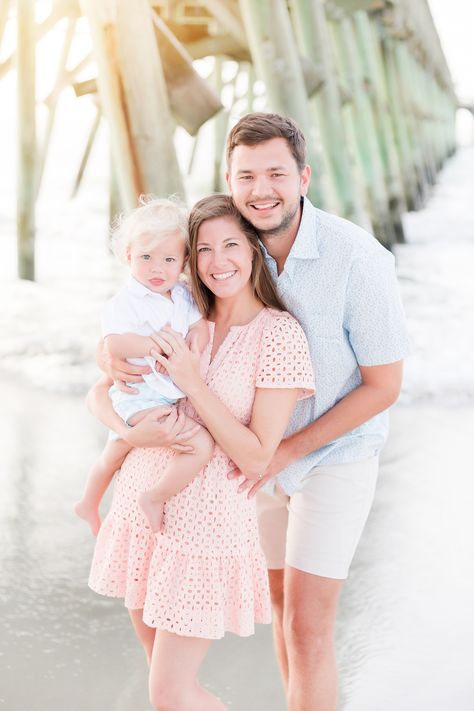 family of 3 posing for photos on beach Baby Boy Poses, Myrtle Beach Photography, Light And Airy Photography, Background Baby, Airy Photography, Photography Mini Sessions, Learn Photography, Beach Family Photos, Dreamy Photography