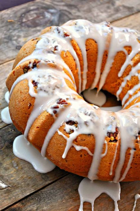 Best Vegan Cake, Squash Cake, Butternut Squash Cake, Bunt Cake Recipe, Squash Cakes, Bourbon Cake, Rabbit And Wolves, Sweet Potato Pound Cake, Sweet Potato Cupcakes