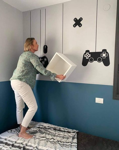 Gamer Teen Boy Bedroom, Boys Room Wall Ideas, Boys Video Game Bedroom, Game Room Ideas, Marvel Room, Boys Game Room, Gamer Bedroom, Teenager Bedroom Boy, Teenage Boy Room