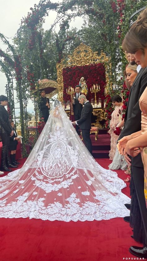 Kourtney Kardashian's Virgin Mary Design in Her Veil Kourtney Outfits, Kourtney Kardashian Wedding, Kourtney Kardashian And Travis, Kardashian Wedding, Boda Mexicana, Catholic Wedding, Dream Wedding Ideas Dresses, Mexican Wedding, Dreamy Wedding