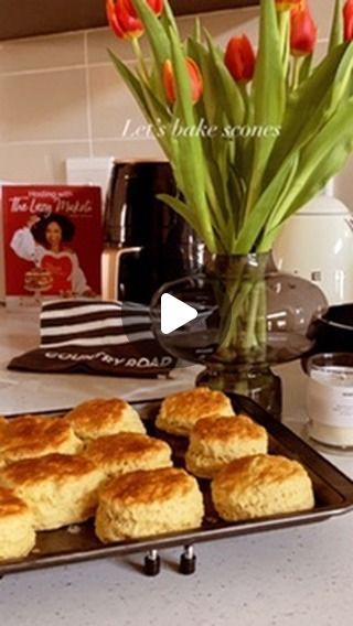 Nobuhle Cebekhulu on Instagram: "Good morning 😌hope you keeping warm 🤍here’s a quick scone recipe.

Recipe 
3 cups flour 
1 cup sugar 
3 spoons baking powder 
100g Rama 
2 eggs 
1 spoon vanilla essence 
1/2 cup butter milk 
1/2 cup Amasi 

Enjoy with a hot cup of coffee / tea 😌keep warm 🤍 

 Vase - from @no68_homeaccessories 

#instagramreels #reelsinstagram #scones #breakfast #explorepage #bake" 2 Eggs, Dinner Side Dishes, Dinner Sides, Vanilla Essence, Scone Recipe, Milk Recipes, Scones, Baking Powder, Flour