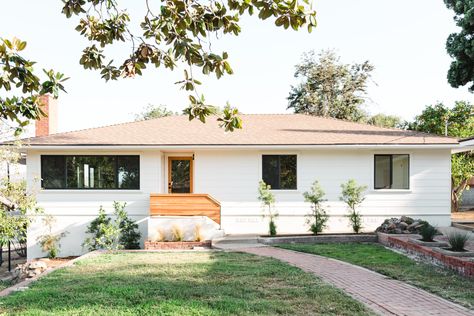 1950s Bungalow Exterior, 1950 House Exterior, 1950 House Remodel, California Ranch Style Homes Exterior, 1950 Bungalow, 1950s Ranch Remodel, California Ranch Style Homes, 1950 House, Bungalow Remodel