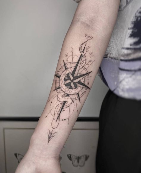 Compass Sleeve Tattoo, Mandala Compass Tattoo, Compass Tattoo Ideas, Maori Tattoo Meanings, Watercolor Compass Tattoo, Anchor Compass Tattoo, Geometric Compass Tattoo, Small Compass Tattoo, Simple Compass Tattoo