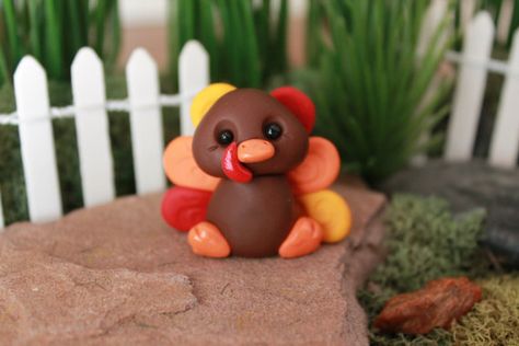 Clay Turkey, Polymer Clay Fairy Garden, Clay Fairy Garden, Diy Polymer Clay, Fairy Garden Ideas, Clay Fairy, Polymer Clay Fairy, Polymer Clay Ornaments, Clay Fairies