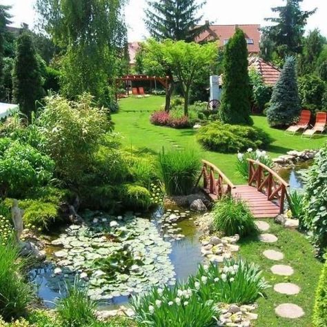 Small Pond, Front Garden Landscape, Outdoor Fairy Lights, Pond Landscaping, Water Features In The Garden, Backyard Garden Design, Garden Pathway, Backyard Makeover, Nature Garden