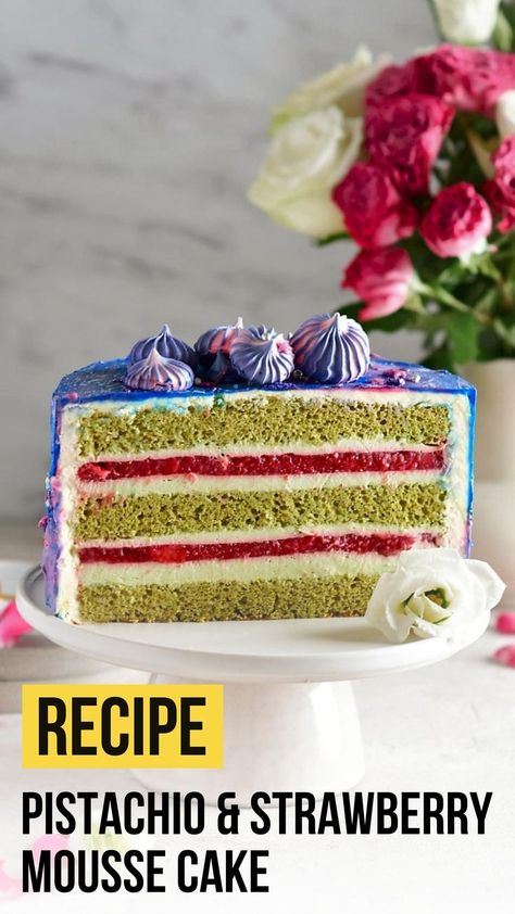 #cake #pistachio #pistachiocake #moussecake #mousse #pistachiomousse #cakeoftheday #cakerecipe #baking #pastry #strawberry #jelly #strawberryjelly #pastry #pastrychef #patisserie #pasticceria #pistachiomoussecake #recipes #recipecard #freerecipes Strawberry Mousse Cake, Strawberry Layer Cakes, Mousse Cake Recipe, Strawberry Mousse, Strawberry Cake Recipes, Strawberry Jelly, Pistachio Cake, Chocolate Cream Cheese, Cherry Cake