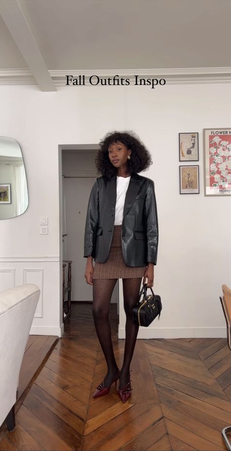 Platform Boots Skirt Outfit, Black Skirt Tights Outfit, Skirt Tights Outfit, Work Outfits Black Women, Emmanuelle Koffi, Preppy Work Outfit, Skirt Tights, Academia Aesthetic Outfit, Outfits Black Women