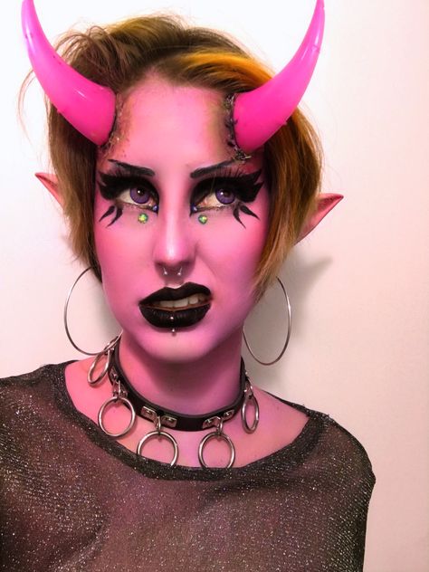 Pink Demon Costume, Pink Devil Makeup, Pink Demon Makeup, Succubus Costume, Crystal Horns, Makeup Cartoon, Pink Demon, Demon Makeup, Demon Costume