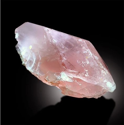 Pink Morganite Crystal, Morganite Specimen, Terminated Morganite, Top Grade Morganite, Mineral Specimen, Raw Morganite, Raw Crystals, 678 g Lovely Aesthetic, Morganite Crystal, Crystal Box, Raw Crystals, Soft Pink Color, Pink Morganite, Crystal Accessories, Minerals And Gemstones, Chakra Crystals