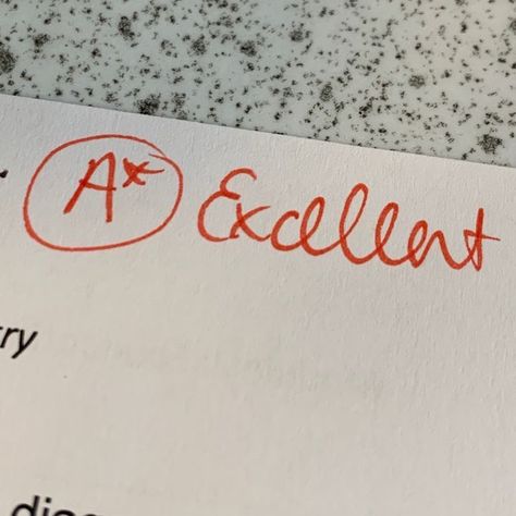 1600 Sat Score Aesthetic, Good Grades Aesthetic A+, Vision Board College, Reading Vision Board, School Work Aesthetic, Good Grades Aesthetic, School Vision Board, School Goals, Romanticizing School