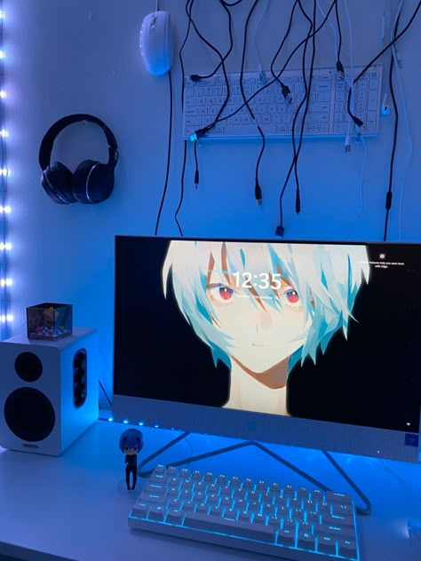 Cybercore Desk Setup, Cybercore Desk, Cyberpunk Setup, Evangelion Room, Cyberpunk Room Ideas, Set Up Pc, Cyberpunk Desk, Cybercore Room, Bedroom Gaming Setup