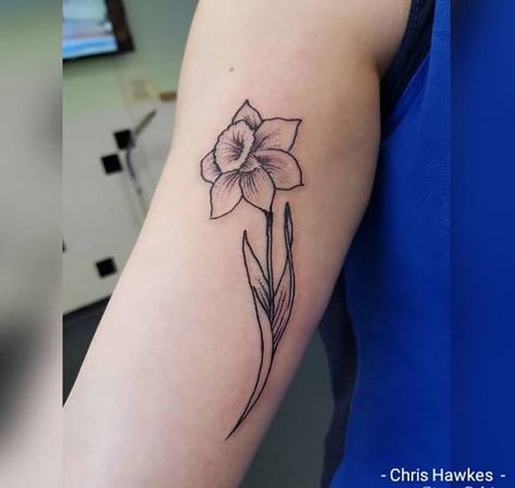 Buzz Tattoo, Narcissus Tattoo, Narcissus Flower Tattoos, Mum Tattoo, Daffodil Tattoo, Nature Tattoo Sleeve, Mom Tattoo Designs, Laser Removal, Small Flower Tattoos