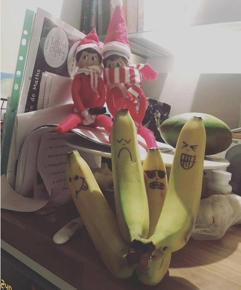 Banana Ideas, Islamic Society, K Crafts, Christmas Preparation, Genius Ideas, Modern Shelving, Elf On The Shelf Ideas, Religious Christmas, Shelf Ideas