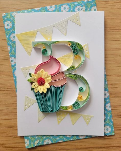 Quilling monogram letter B. Floral cupcake. Birthday card. Quilling letters. Shades of pink and light green. Quilling Cupcake, Birthday Quilling, Quilling Birthday Cards, Quilling Letters, Floral Cupcakes, Quilling Ideas, Girl Birthday Cards, Return Gifts, Special Birthday Gifts