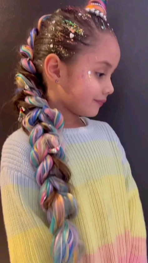 Crazy Hair Unicorn, Halle Hair, Unicorn Ponytail, Unicorn Hairstyle, Crazy Hair For Kids, Unicorn Diy, Girl Hair Dos, Braided Hairdo, Unicorn Halloween