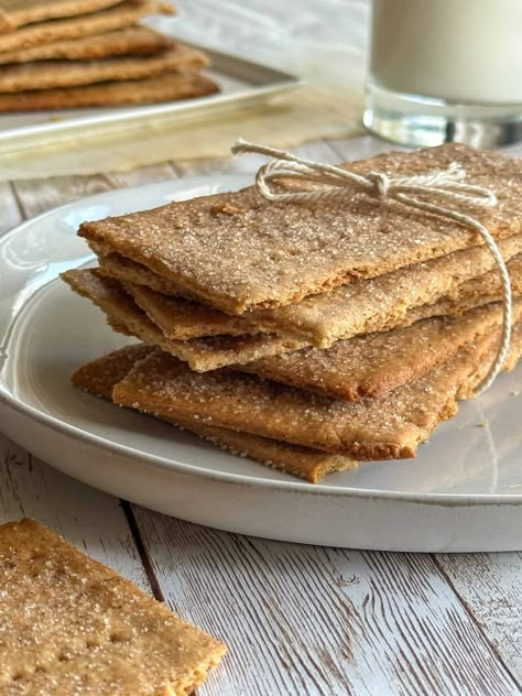 Sourdough Graham Crackers Sourdough Shortbread, Graham Flour, Recipe Using Sourdough Starter, Sourdough Starter Discard Recipe, Homemade Graham Crackers, Buttery Shortbread Cookies, Sourdough Starter Recipe, Sourdough Discard, Sourdough Baking