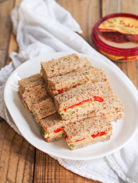 Veggie Sandwiches, Hummus Salad, Tailgating Ideas, Chickpea Hummus, Tea Sandwich, Tea Party Sandwiches, Vegan Sandwiches, Vegan Party Food, Afternoon Tea Recipes