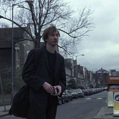 David Thewlis 1993, Remus Lupin Pfp, Remus Lupin Icons, David Thewlis Remus Lupin, Sirius Regulus, Professor Lupin, Marauders Cast, Lupin Harry Potter, Remus John Lupin