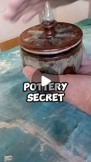 Pottery Tool Organization, How To Make Slip For Pottery, Pottery Hacks, Pottery Lids, Pottery Videos Techniques, Glaze Combos For Pottery, Beginner Pottery Ideas, Pottery Throwing Ideas, Wheel Thrown Pottery Ideas