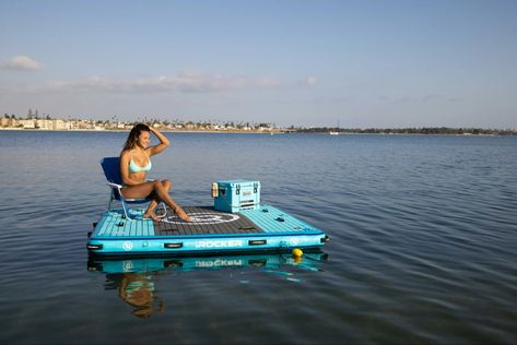 Looking to spend time on the water and enjoy some snacks with friends? iROCKER has you covered with accessories to make it all easier and more fun than ever! Picnics just got better! Snacks With Friends, Sup Fishing, Inflatable Sup Board, Picnic Essentials, Inflatable Sup, Sup Accessories, Sup Boards, Inflatable Paddle Board, Accessories To Make