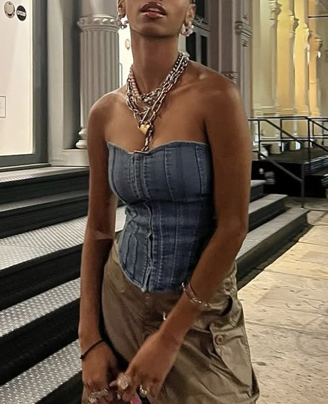 Denim Top Outfit, Denim Baggy Pants, Silver Corset, Denim Vest Outfit, Jeans Styling, Corset Top Outfit, Outfit Aesthetics, Corset Outfit, Vest Outfit