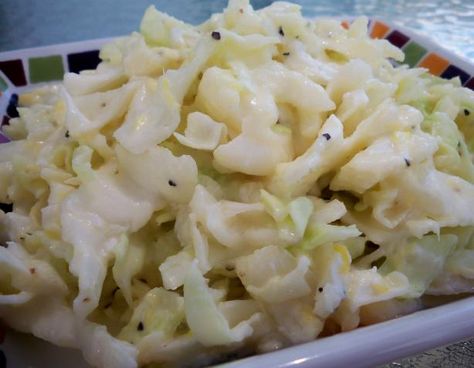 Koalslas (Holland Dutch Cole Slaw) Recipes Dutch Food Recipes, Belgium Recipes, Perfect Grilled Chicken, Evelyn Waugh, Dutch Heritage, Dutch Food, Slaw Recipe, Indonesian Recipes, Broccoli Slaw