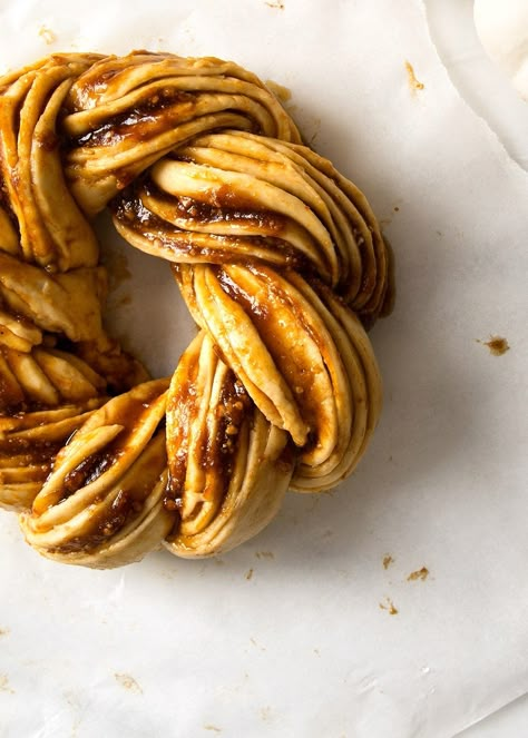 Pumpkin & Brown Sugar Babka from @lublyou Pumpkin Babka Recipe, Cinnamon Babka Bread, Pumpkin Babka, Pumpkin Spice Babka, Sourdough Pumpkin Babka, Garlic Babka, Chocolate Orange Babka, Babka Bread, Babka Recipe