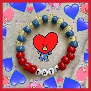 Bts Bracelet, Diy Kandi Bracelets, Pony Bead Bracelets, Diy Kandi, Hello Kitty Jewelry, Bracelets Handmade Diy, Anime Jewelry, Diy Jewelry Unique, Hello Kitty Sanrio