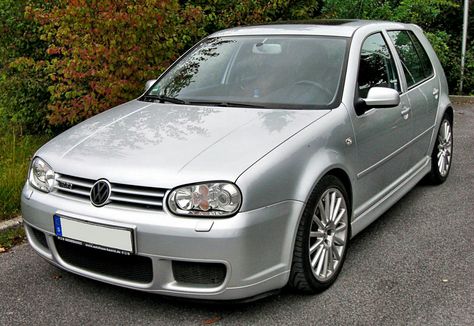 Golf 4 Vw Golf Vr6, Golf R32, Vw R32, Golf Tips Driving, Vw Mk4, Mercedes Benz Cl, Vw Golf Mk4, Hatchback Cars, Volkswagen Golf R