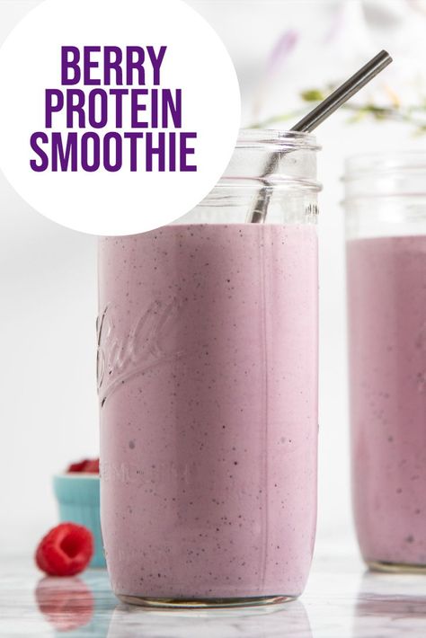 Vanilla Protein Powder Smoothie, Vanilla Protein Shake Recipes, Vanilla Protein Smoothie, Berry Protein Smoothie, Protein Powder Smoothie, Protein Powder Shakes, Vanilla Protein Shakes, Protein Fruit, Detox Drink Before Bed