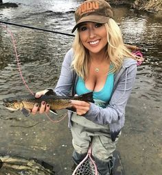 Nice fish nice fish?.. THIS IS THE  BREAST FISH  I EVER SEEN  IS LOVELY. Fly Fishing Girls, Trout Fishing Gear, Fly Fishing Shirts, Trout Fishing Tips, Fishing Kayak, Hunting Girls, Fishing Women, Fishing Girls, Gone Fishing